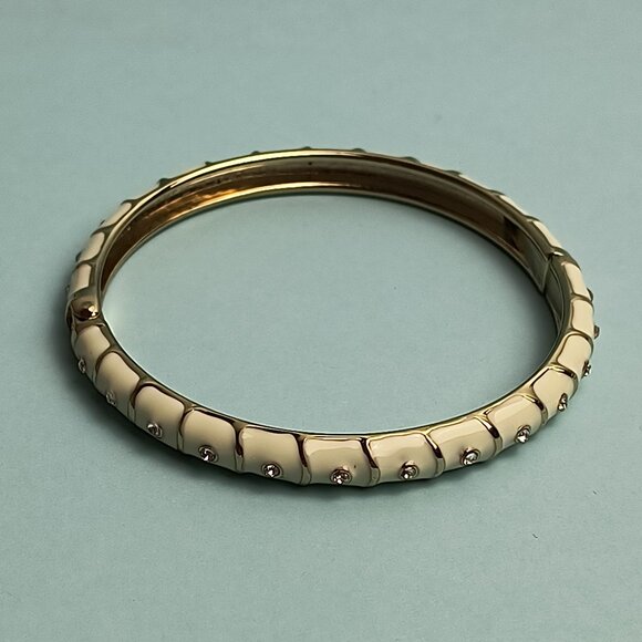 NORDSTROM Sequin Enamel Hinge Bangle Bracelet Clamper White Gold Tone Rhinestone - Picture 6 of 6